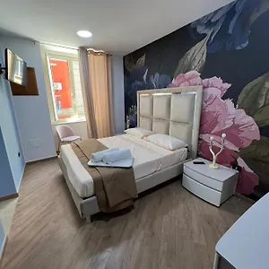 In Piazzetta Bed and breakfast